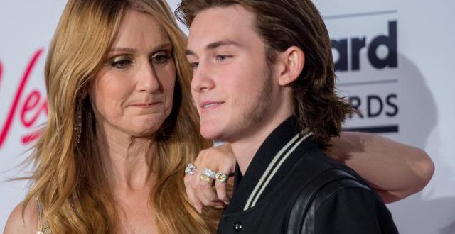 Céline a chanté en duo avec son fils René Charles à Londres (vidéo) Céline a chanté en duo avec son fils René Charles à Londres (vidéo)