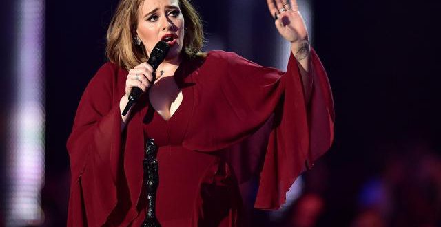 Adele est «désespérée»: elle annule deux concerts à Londres en raison d’un problème aux cordes vocales! Adele est «désespérée»: elle annule deux concerts à Londres en raison d’un problème aux cordes vocales!