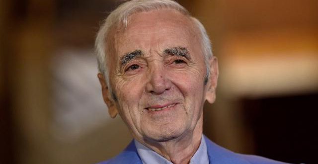 Charles Aznavour va recevoir une étoile sur le «Walk of Fame» d’Hollywood Charles Aznavour va recevoir une étoile sur le «Walk of Fame» d’Hollywood