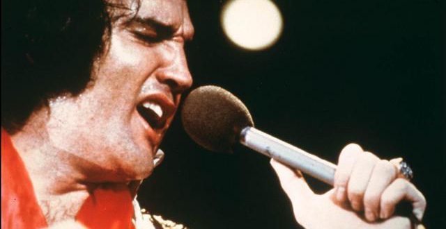 40 ans après la mort du «King», l’Amérique célèbre toujours Elvis Presley 40 ans après la mort du «King», l’Amérique célèbre toujours Elvis Presley
