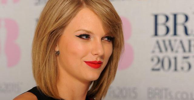 Taylor Swift, qui accuse un DJ d’attouchement, attendue au procès Taylor Swift, qui accuse un DJ d’attouchement, attendue au procès