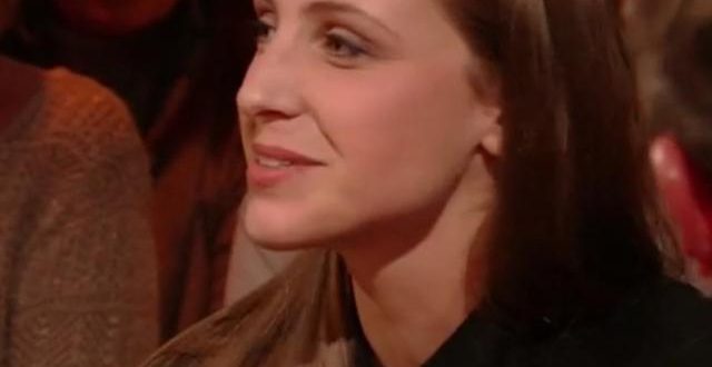 La chanteuse louvaniste Laura Groeseneken représentera la Belgique lors du Concours Eurovision 2018 (vidéo) La chanteuse louvaniste Laura Groeseneken représentera la Belgique lors du Concours Eurovision 2018 (vidéo)