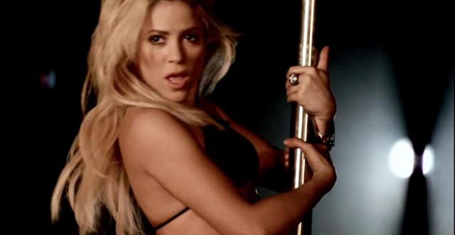 Shakira reporte sa tournée américaine pour soigner ses cordes vocales Shakira reporte sa tournée américaine pour soigner ses cordes vocales